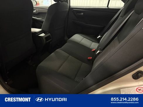 Used 2016 Toyota Camry LE image 23