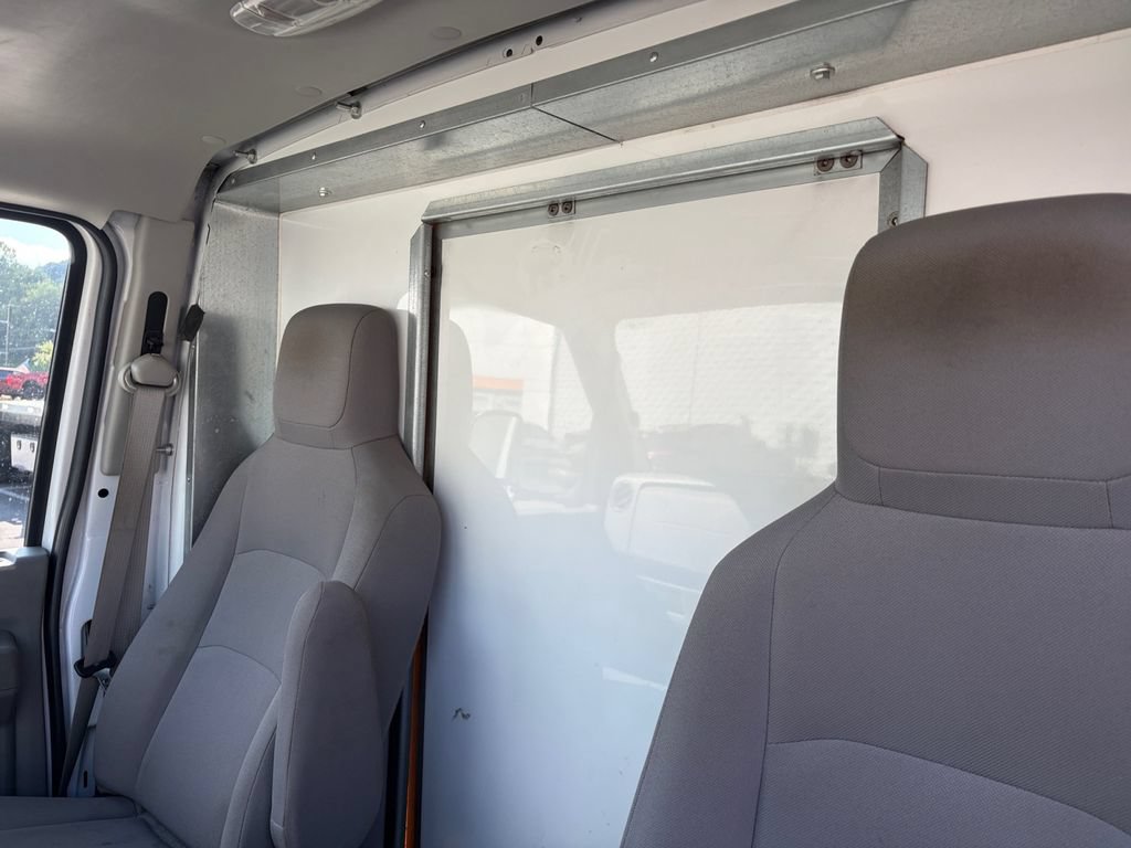 Used 2016 Ford E-350 and Econoline 350 Super Duty RWD image 16