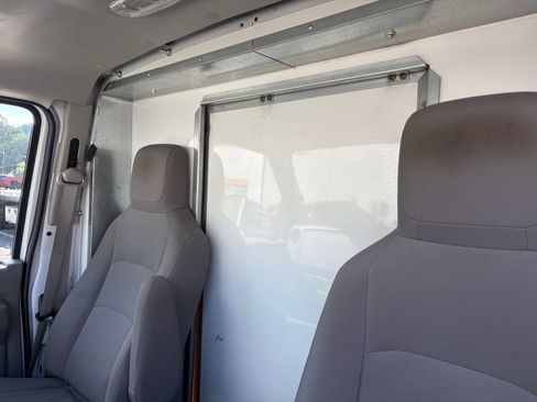 Used 2016 Ford E-350 and Econoline 350 Super Duty RWD image 16