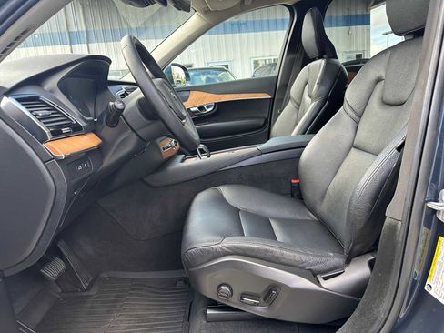 Certified 2023 Volvo XC90 T8 Plus AWD/4WD image 20