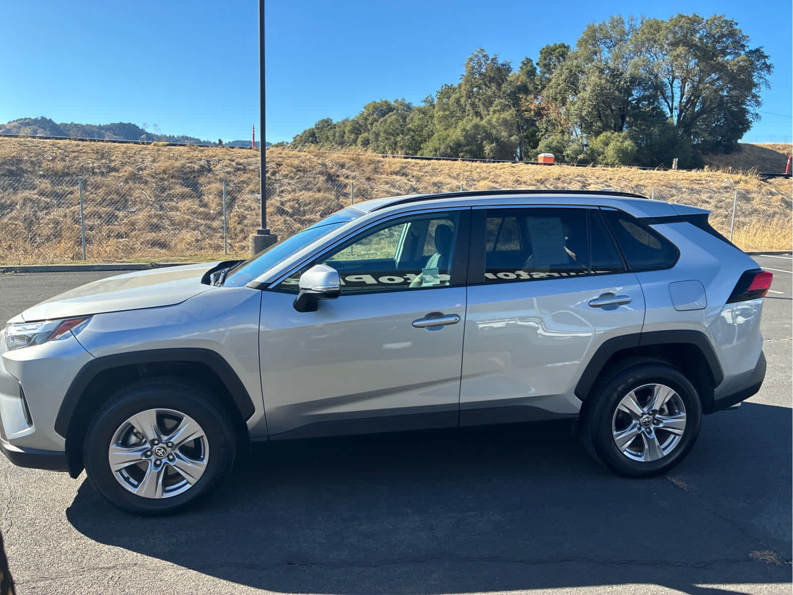 Certified 2025 Toyota RAV4 XLE AWD/4WD image 7