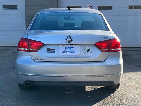 Used 2014 Volkswagen Passat TDI SE image 5