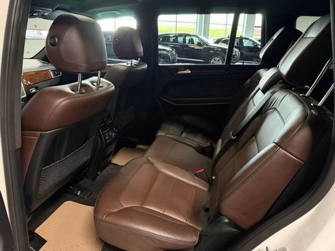 Used 2014 Mercedes-Benz GL 450 4MATIC image 19
