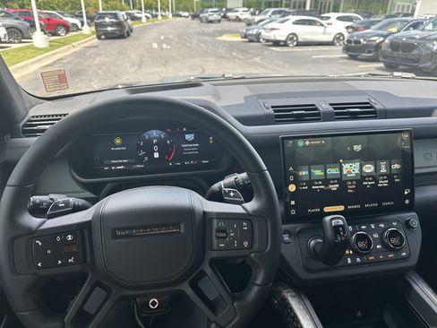 Used 2026 Land Rover Defender 110 OCTA AWD/4WD image 14