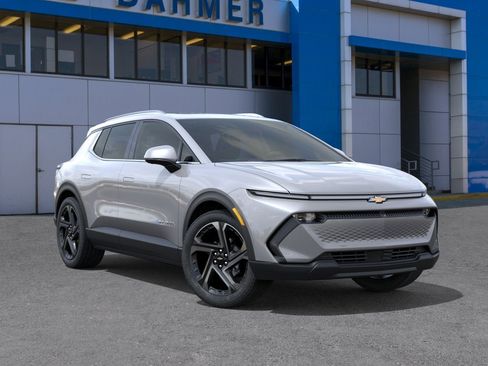 New 2026 Chevrolet Equinox EV LT FWD image 21