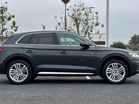 Used 2020 Audi Q5 2.0T Premium Plus w/ Premium Plus Package image 7