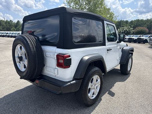 Used 2020 Jeep Wrangler Sport AWD/4WD image 7