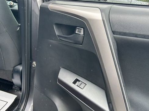 Used 2018 Toyota RAV4 LE w/ All Weather Liner Package AWD/4WD image 40