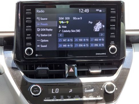 Used 2022 Toyota Corolla LE FWD image 12