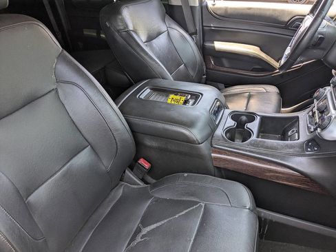 Used 2016 GMC Yukon XL SLT w/ Open Road Package image 11