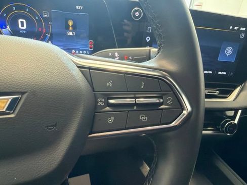 Used 2026 Chevrolet Equinox LT AWD/4WD image 21