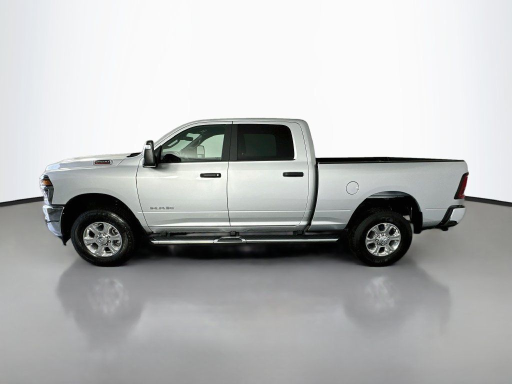 Used 2026 RAM 2500 Big Horn AWD/4WD image 4