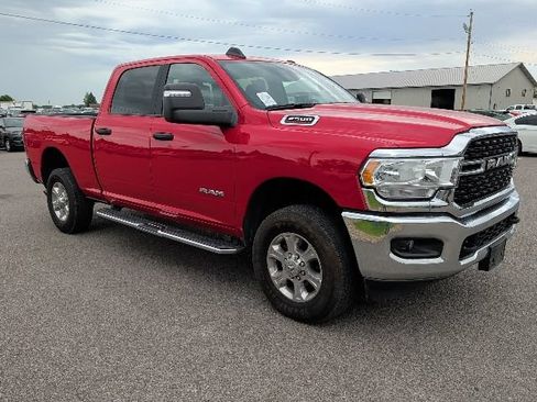 Used 2024 RAM 2500 Big Horn w/ Bed Utility Group AWD/4WD image 2