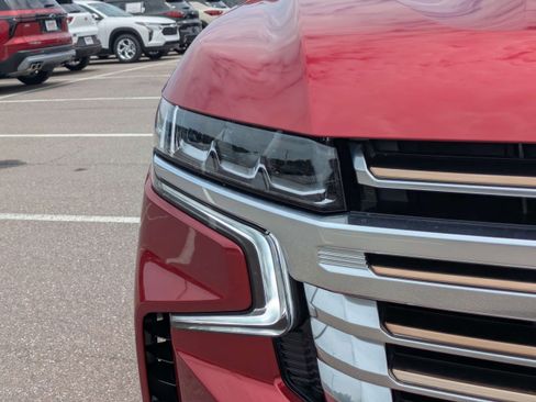 Used 2024 Chevrolet Tahoe High Country w/ Advanced Technology Package RWD image 9