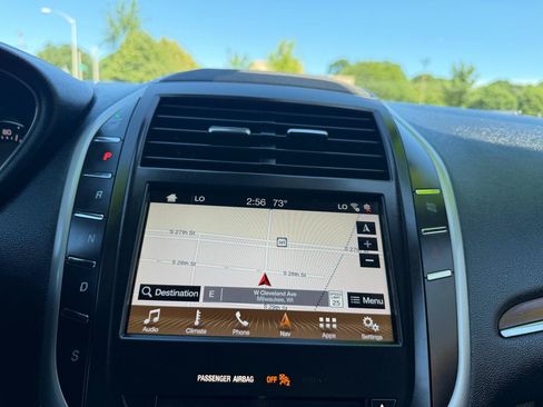 Used 2018 Lincoln MKC Select w/ Select Plus Package AWD/4WD image 14