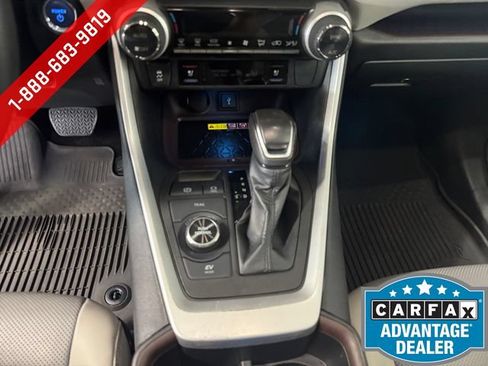 Used 2022 Toyota RAV4 Limited AWD/4WD image 17