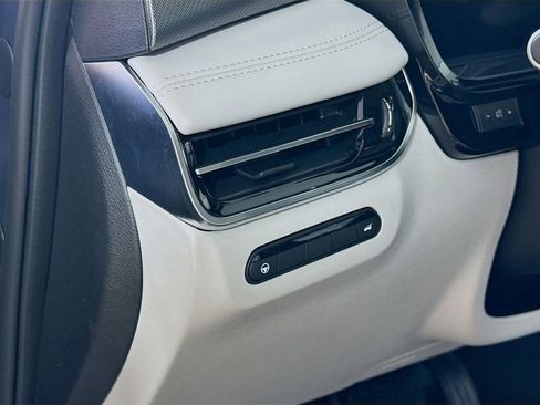 New 2026 INFINITI QX60 Luxe w/ Cargo Package image 12