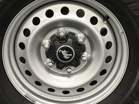 Used 2025 Ford Bronco 4-Door AWD/4WD image 5
