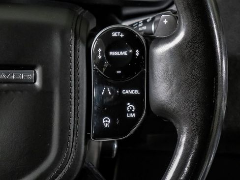 Used 2019 Land Rover Range Rover Supercharged image 18