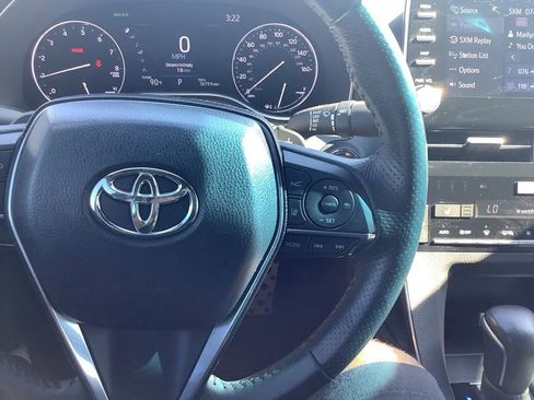 Used 2021 Toyota Avalon XSE image 12