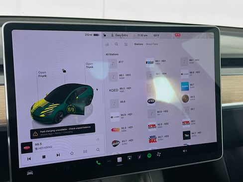 Used 2022 Tesla Model 3 image 18