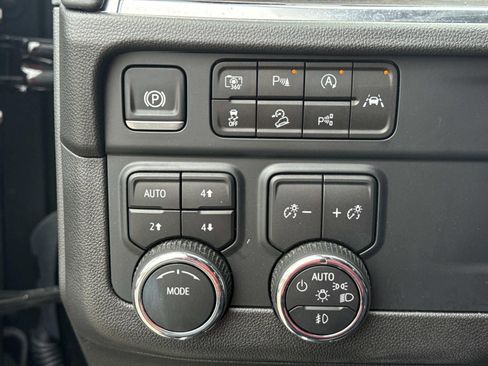 Used 2025 Chevrolet Tahoe Z71 AWD/4WD image 22
