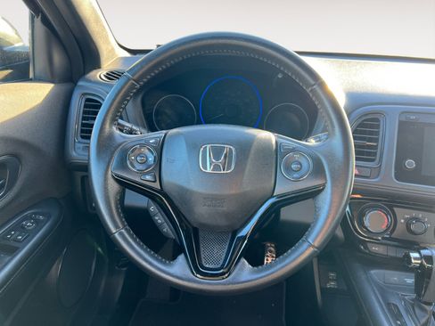 Used 2019 Honda HR-V Sport image 12