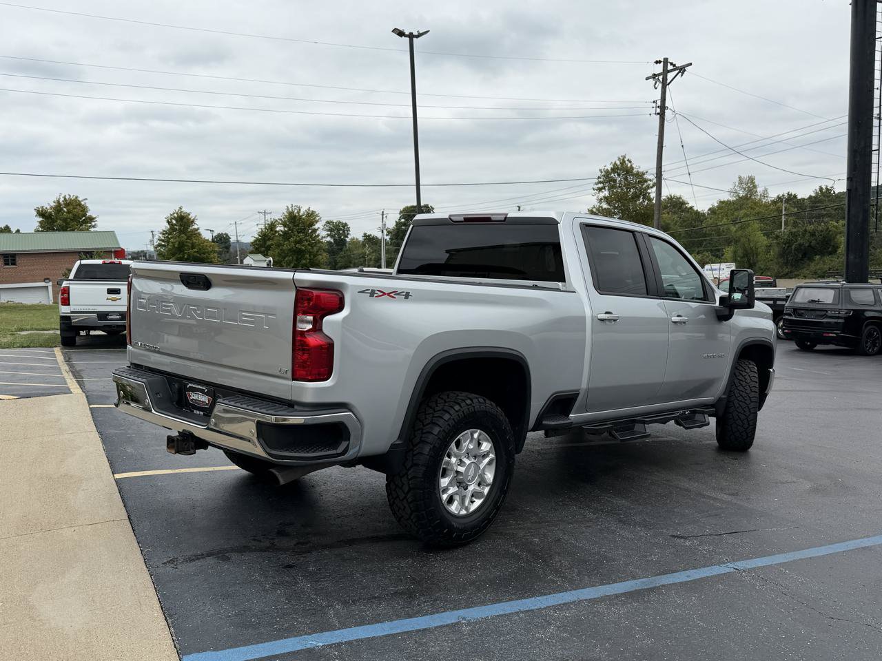 Used 2020 Chevrolet Silverado 2500 LT w/ All Star Edition AWD/4WD image 3