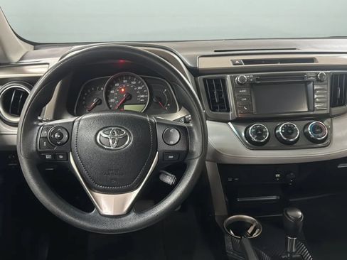 Used 2014 Toyota RAV4 LE AWD/4WD image 10