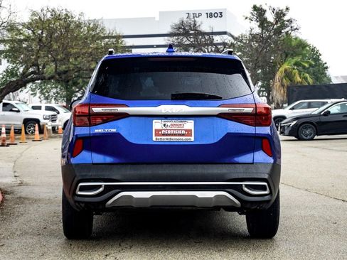 Used 2023 Kia Seltos S w/ Navigation Package image 6