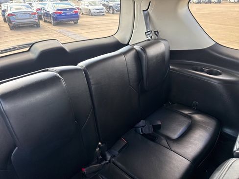 Certified 2024 Nissan Armada SL image 24