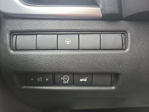 New 2026 Nissan Rogue SV image 7