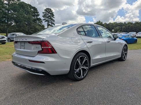 Used 2024 Volvo S60 B5 Plus FWD image 6