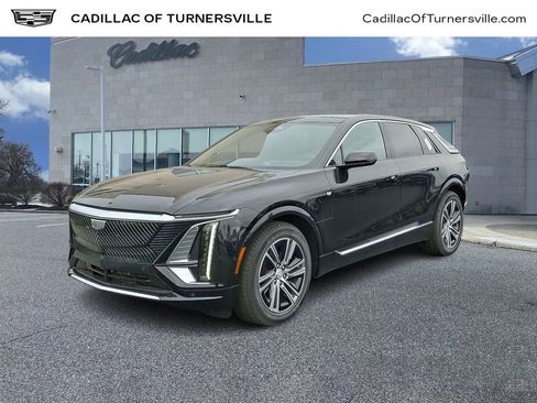 New 2025 Cadillac Lyriq Luxury image 1