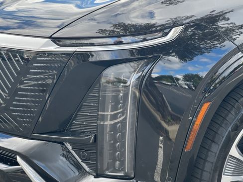 Used 2026 Cadillac Vistiq Luxury image 51