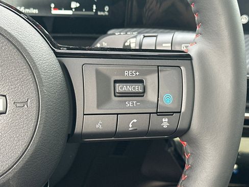 New 2026 Nissan Kicks SR image 25