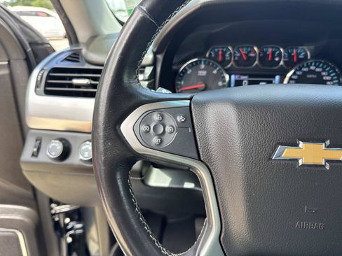 Used 2020 Chevrolet Suburban LT AWD/4WD image 22