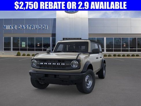 New 2025 Ford Bronco 4-Door image 2
