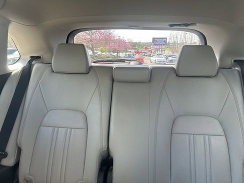 Used 2024 Honda HR-V EX-L image 9