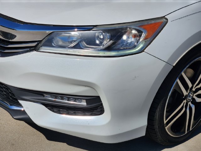 Used 2017 Honda Accord Sport Special Edition image 9