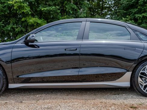 Used 2023 Hyundai Ioniq 6 SEL w/ Cargo Package AWD/4WD image 2