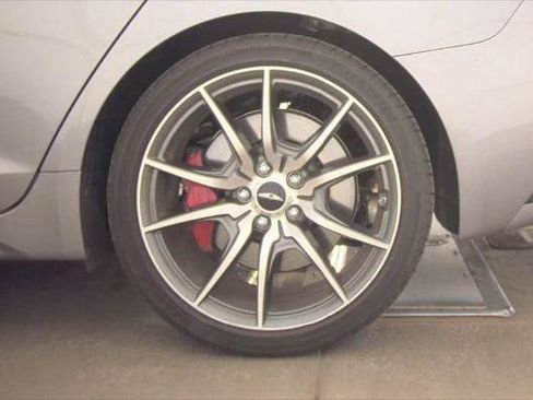 Used 2025 Genesis G70 2.5T RWD image 22