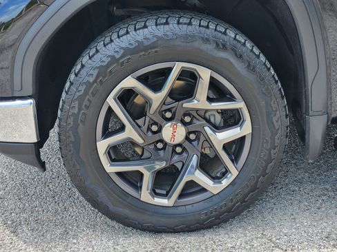 Used 2024 GMC Sierra 1500 SLT AWD/4WD image 30