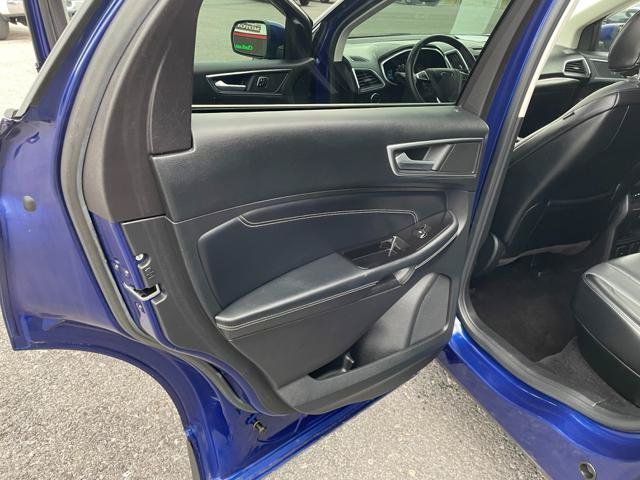 Used 2015 Ford Edge Titanium w/ Equipment Group 302A AWD/4WD image 22