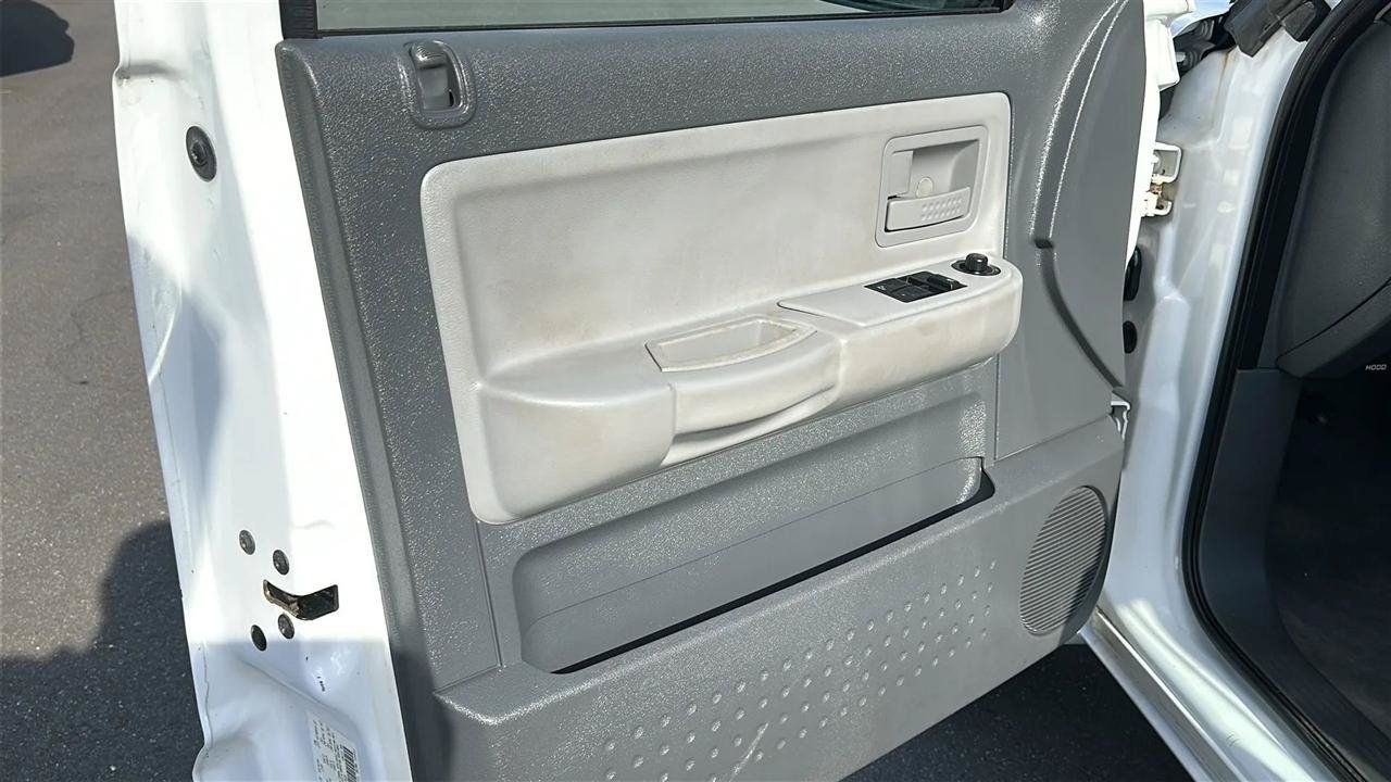 Used 2005 Dodge Dakota SLT RWD image 27