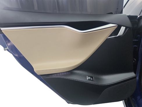 Used 2017 Tesla Model S 75D image 22