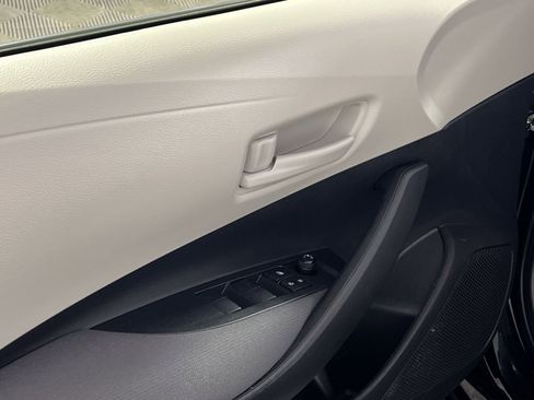 Used 2024 Toyota Corolla LE image 15