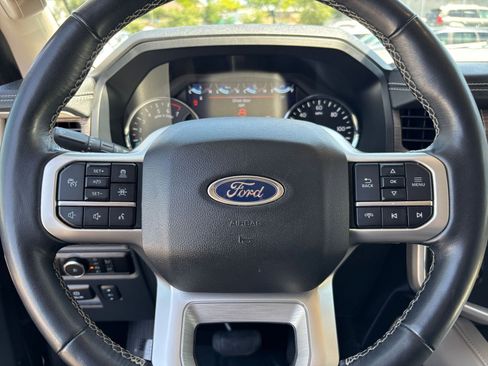 Used 2024 Ford Expedition Max Limited AWD/4WD image 31