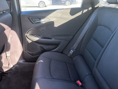 Used 2020 Chevrolet Malibu LT FWD image 40