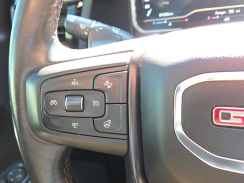 Used 2022 GMC Sierra 1500 AT4X image 11